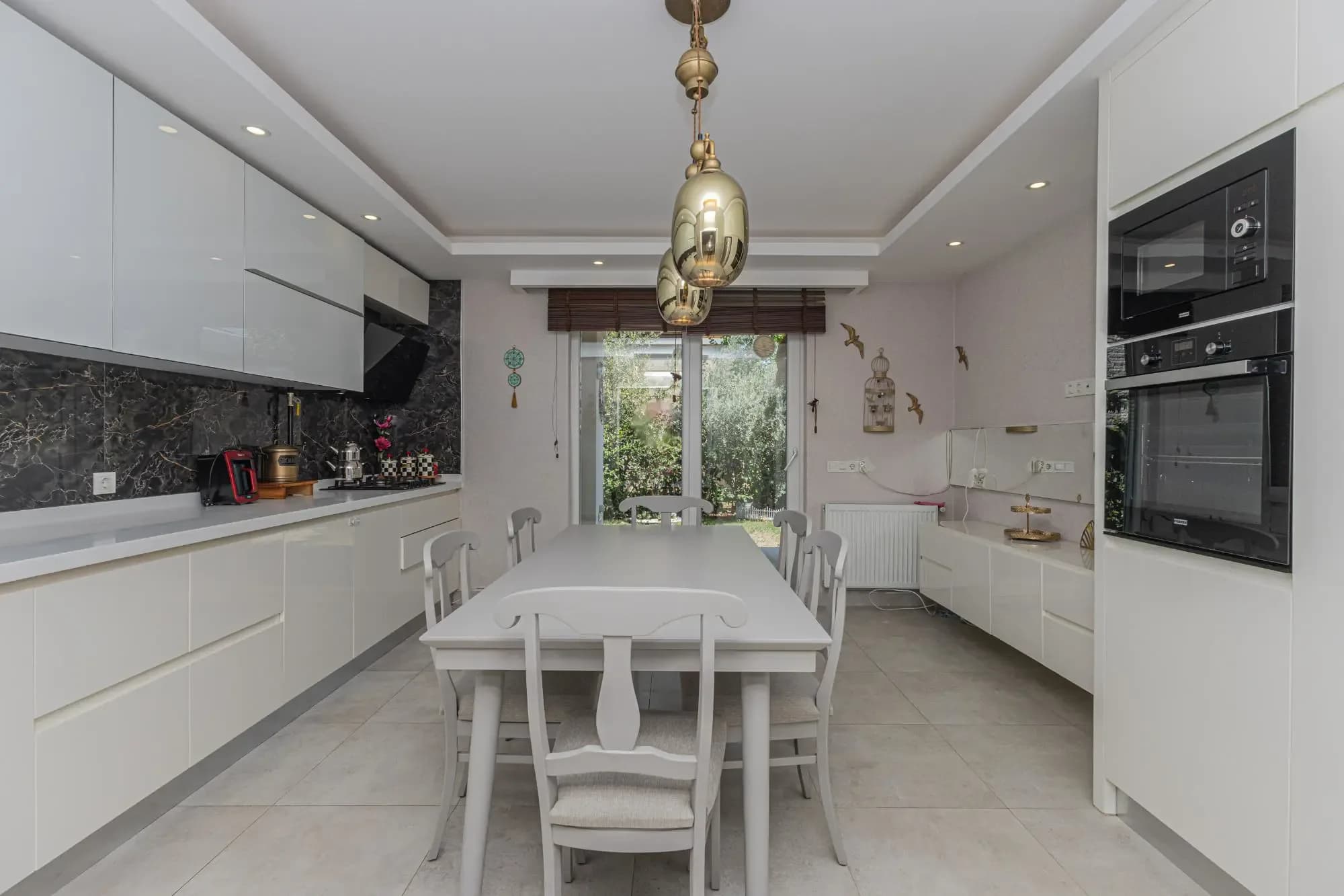 Döşemealtı'nda Full Eşyalı Kiralık 4+1 Site İçi Müstakil Villa fotoğraf 13