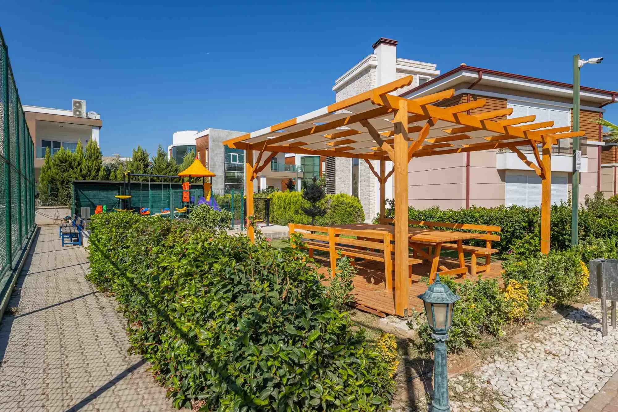 Döşemealtı'nda Full Eşyalı Kiralık 4+1 Site İçi Müstakil Villa fotoğraf 59