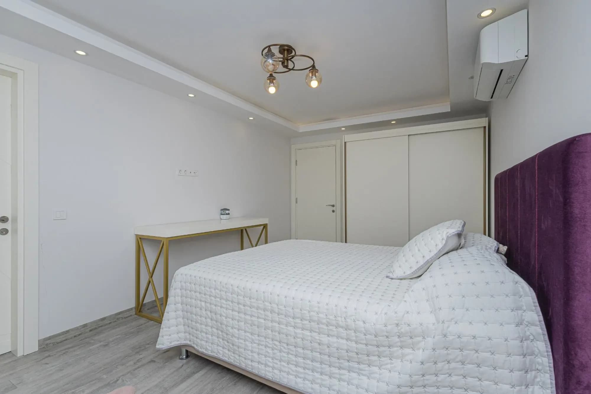 Döşemealtı'nda Full Eşyalı Kiralık 4+1 Site İçi Müstakil Villa fotoğraf 37