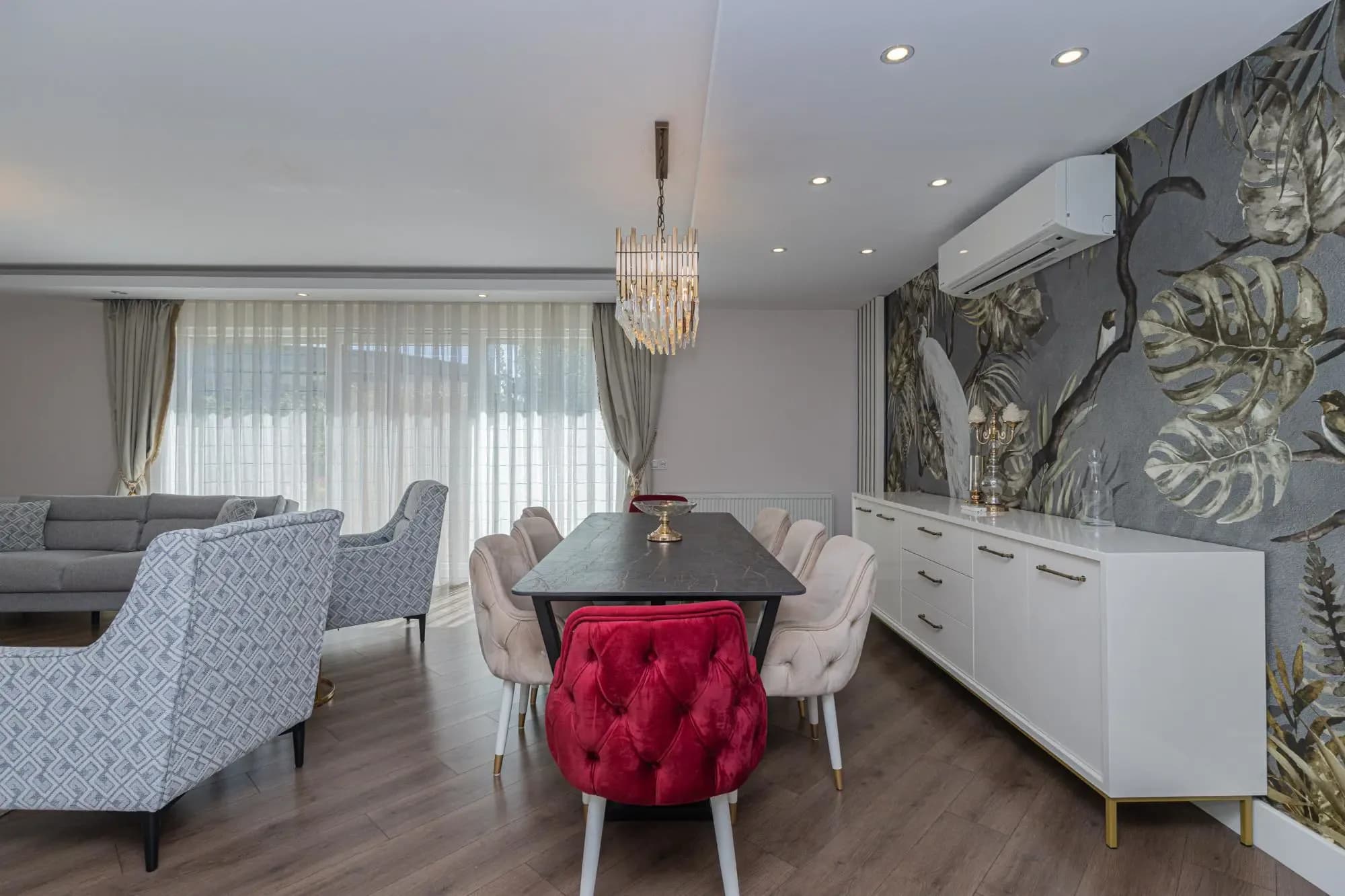 Döşemealtı'nda Full Eşyalı Kiralık 4+1 Site İçi Müstakil Villa fotoğraf 9