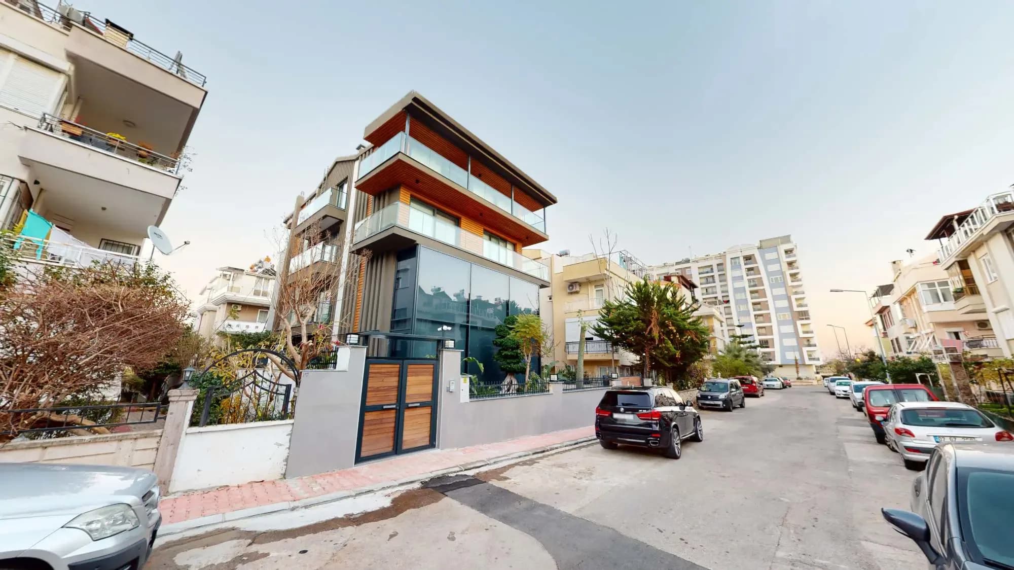 Konyaaltı'nda Denize 400 m Mesafede Müstakil Villa fotoğraf 2