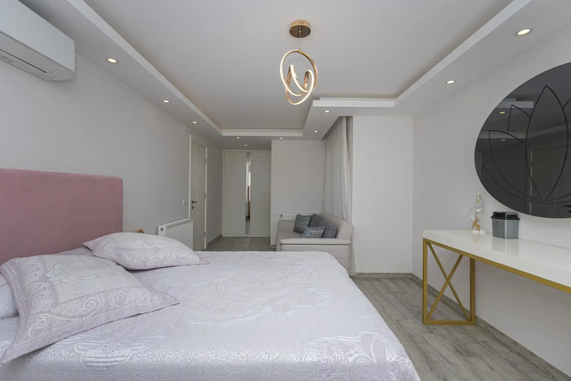 Döşemealtı'nda Full Eşyalı Kiralık 4+1 Site İçi Müstakil Villa fotoğraf 42