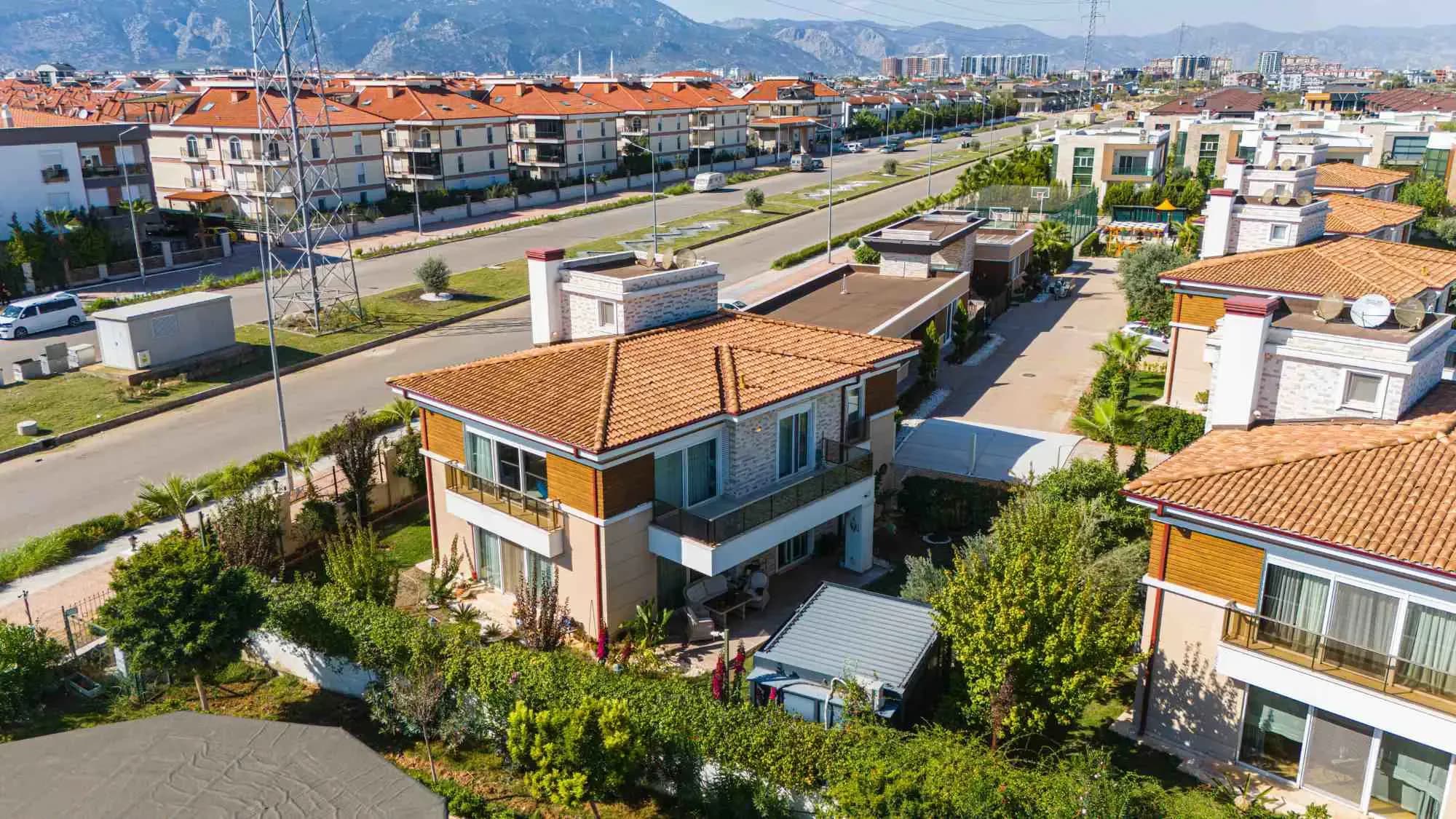 Döşemealtı'nda Full Eşyalı Kiralık 4+1 Site İçi Müstakil Villa fotoğraf 73