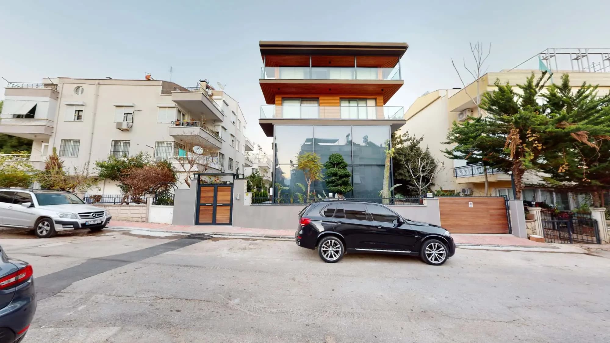 Konyaaltı'nda Denize 400 m Mesafede Müstakil Villa fotoğraf 3