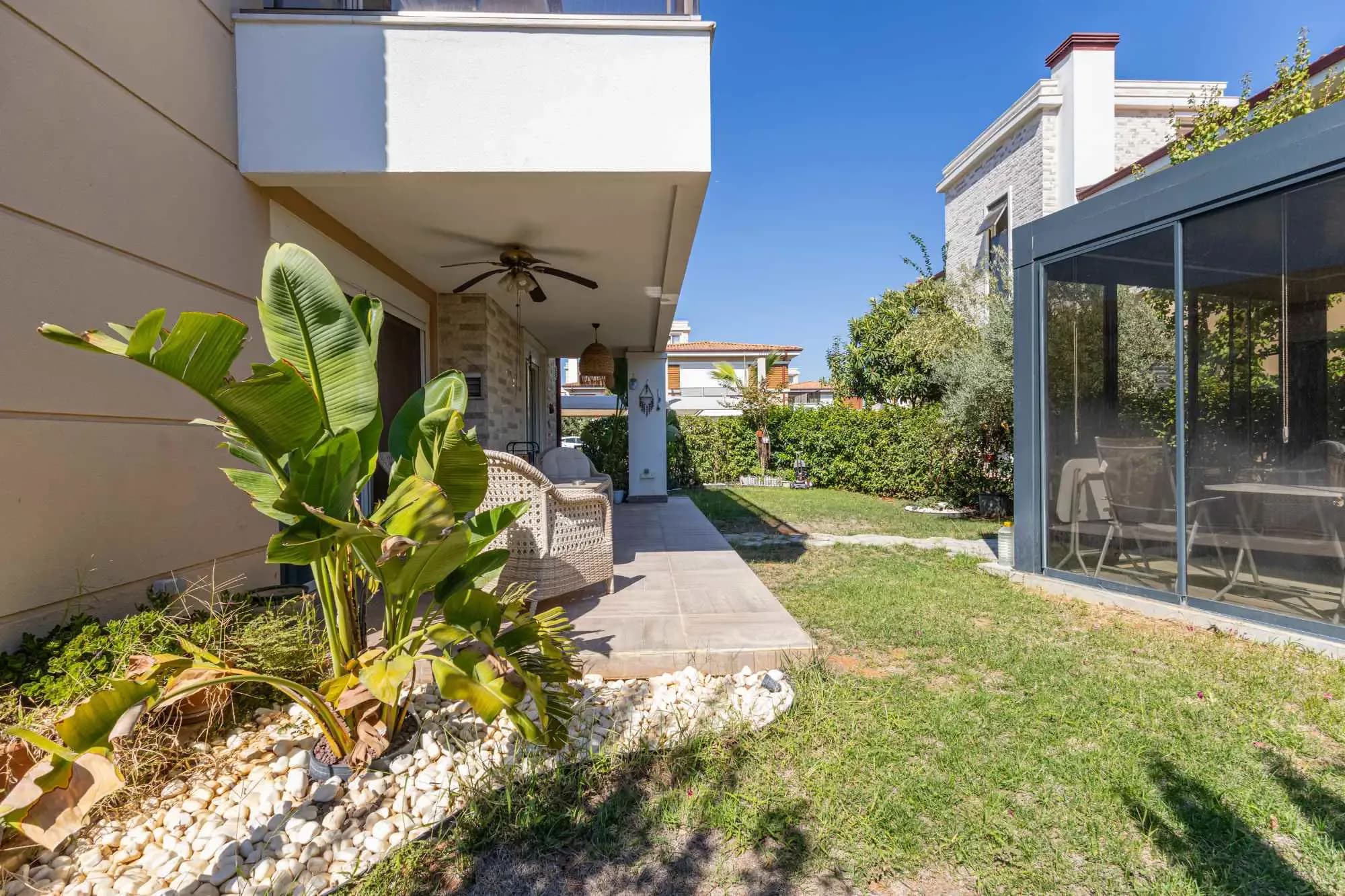 Döşemealtı'nda Full Eşyalı Kiralık 4+1 Site İçi Müstakil Villa fotoğraf 46