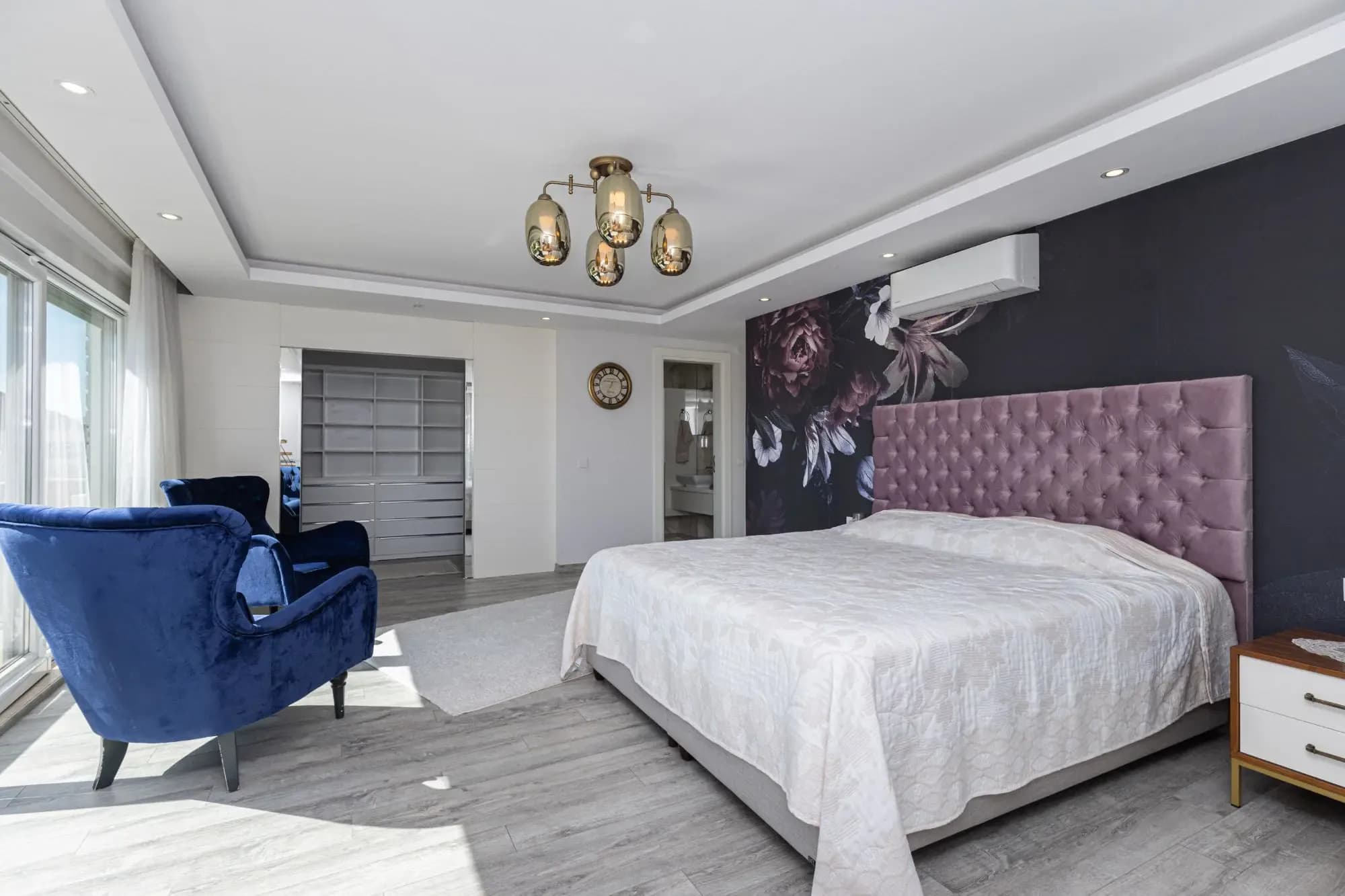 Döşemealtı'nda Full Eşyalı Kiralık 4+1 Site İçi Müstakil Villa fotoğraf 30