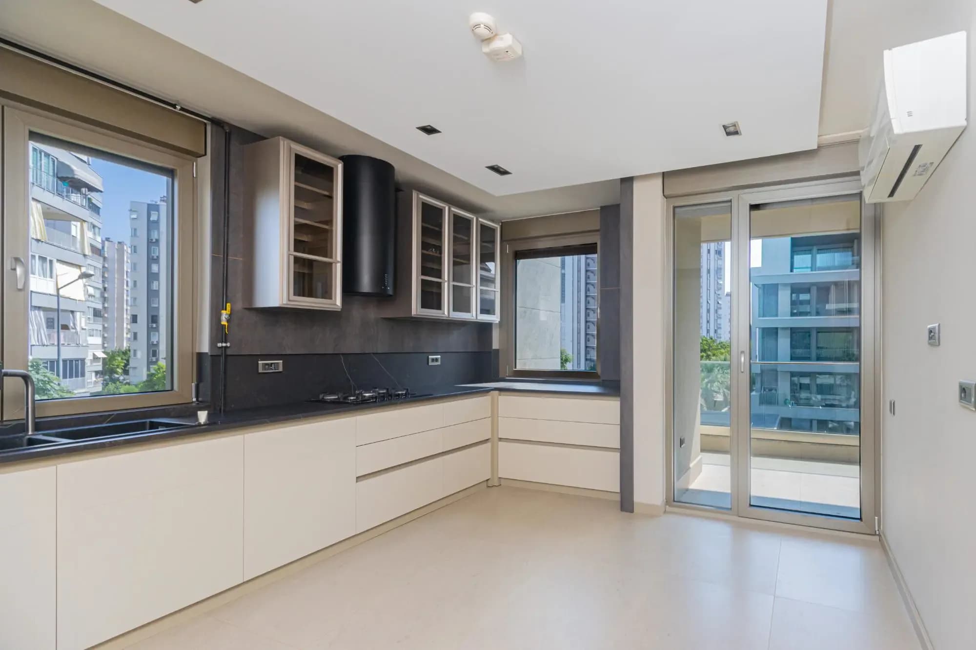 Konyaaltı'nda Kiralık 4+1 Ara Kat Daire, Özpınarlar Casa Luna fotoğraf 8